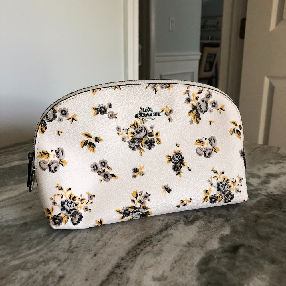 Coach Cosmetic Bag 22